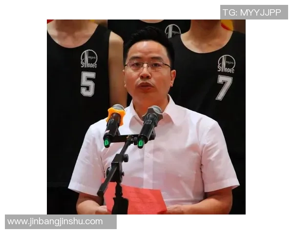 南京飞盘队创历史新高状态排名引发热议展现团队实力与拼搏精神 南京飞盘队创历史新高状态排名引发热议展现团队实力与拼搏精神