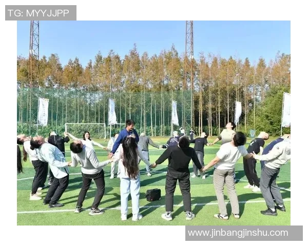 成都飞盘队灵活性变革引发热议探索新战术与团队协作的创新之路